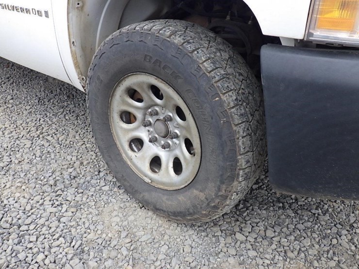 2008-chevrolet-silverado-image-12