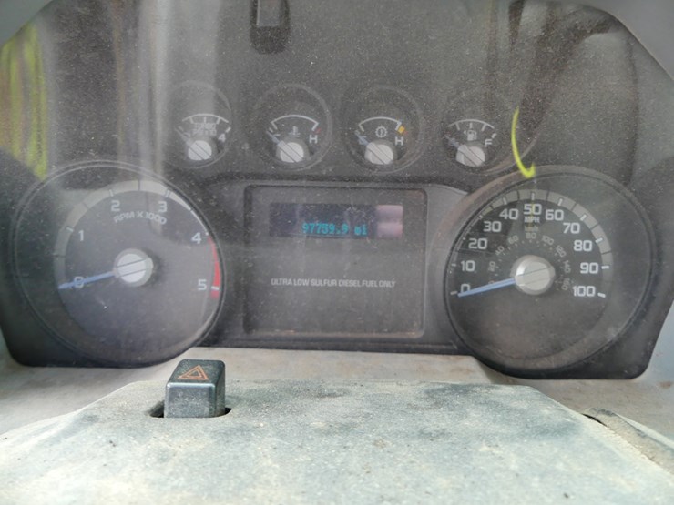 2012-ford-f350-xl-image-15