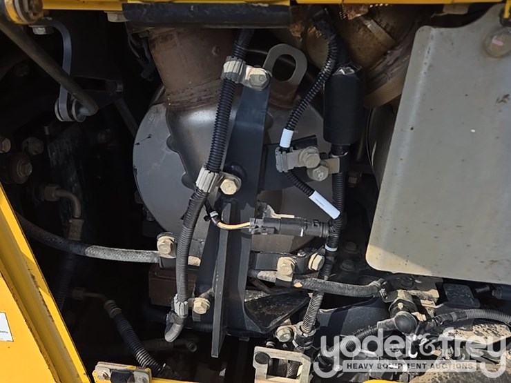2016-komatsu-d65pxi-18-image-35