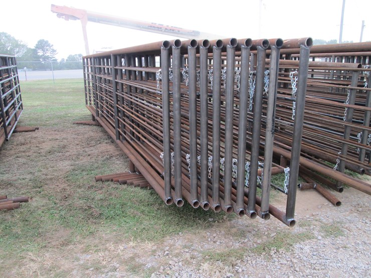 #65-•-(9)-freestanding-panels-&-(1)-gate-inv-#-29806-image-4