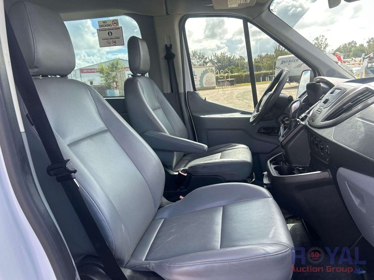 2016-ford-transit-image-21