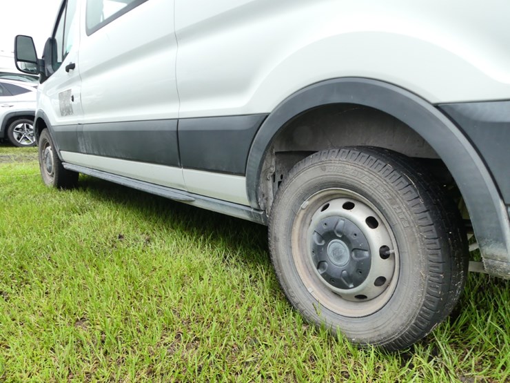 2016-ford-transit-image-9