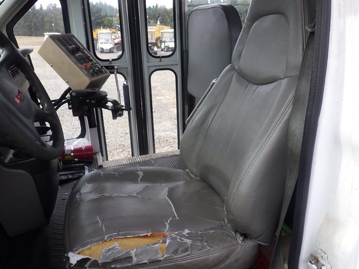 1999-gmc-s/a-passenger-bus-image-9
