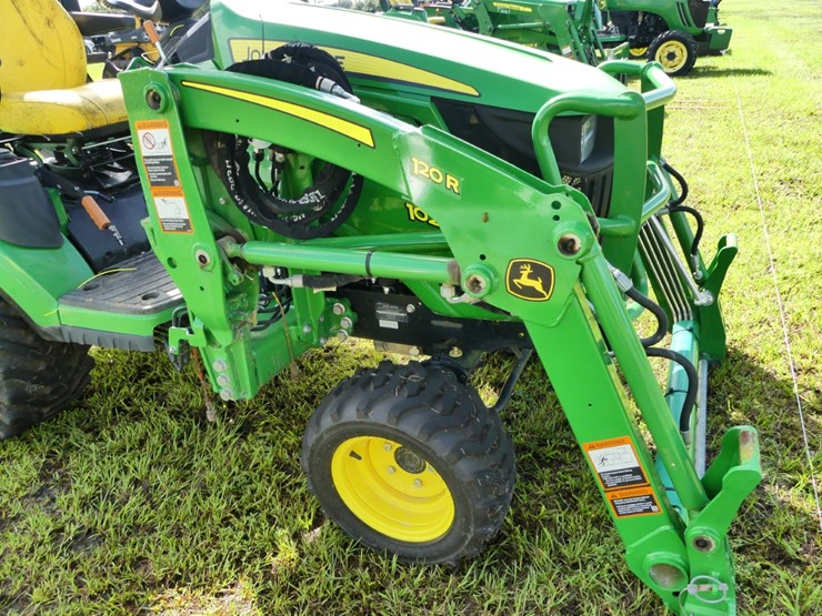 john-deere-1025r-image-9
