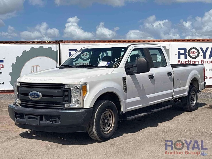 2017-ford-f250-image-26