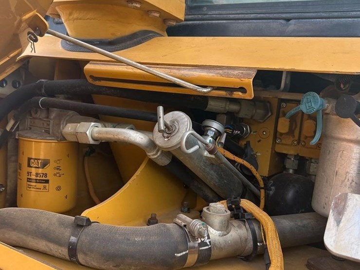 2018-caterpillar-d6n-xl-image-40