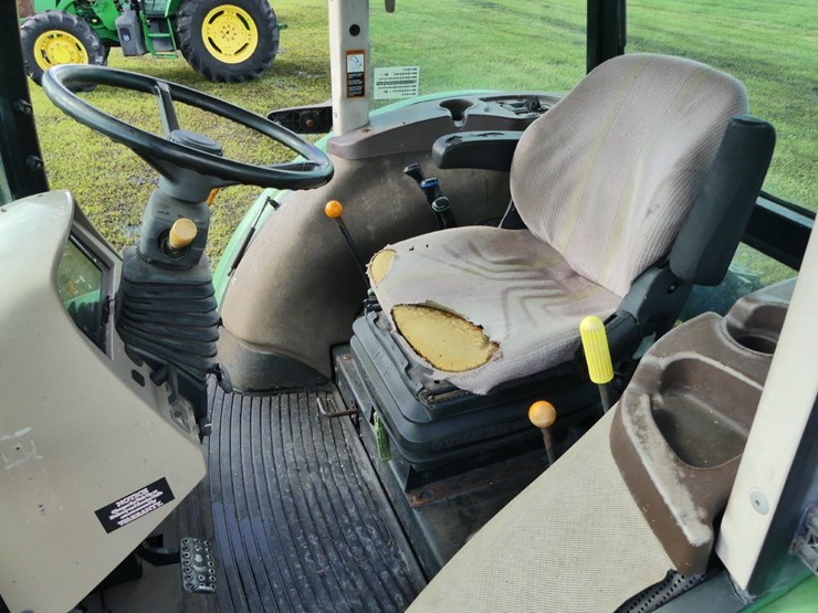 john-deere-6115d-image-10