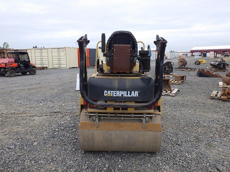 caterpillar-cb24-image-6