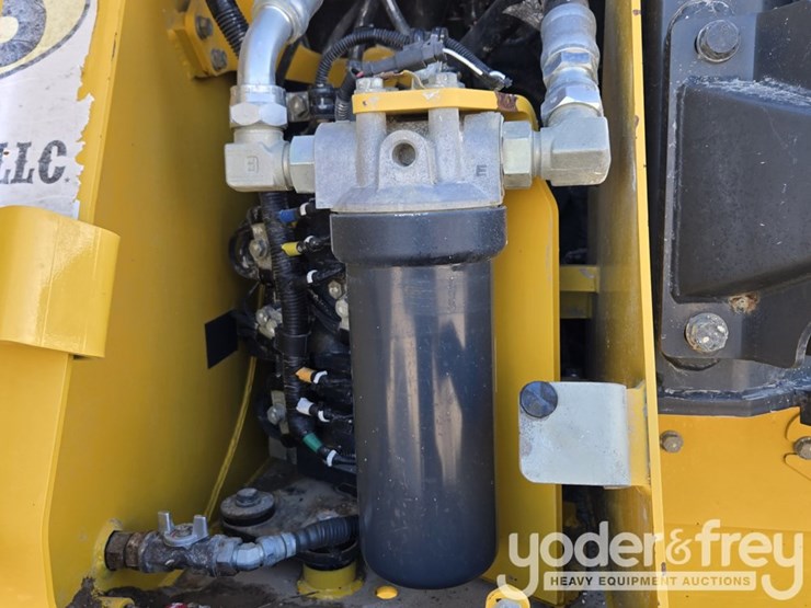 2020-komatsu-d61pxi-24-image-30