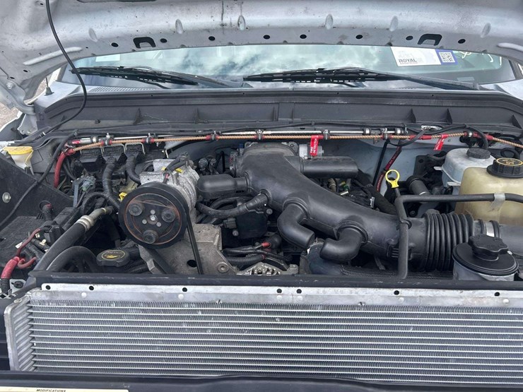 2016-ford-f550-image-16