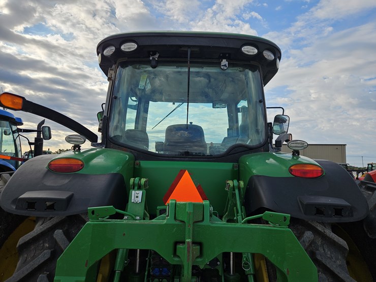 2014-john-deere-8345r-image-13