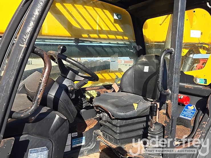 2016-jcb-510-56-image-43
