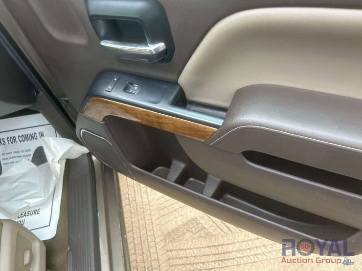 2014-chevrolet-silverado-image-17