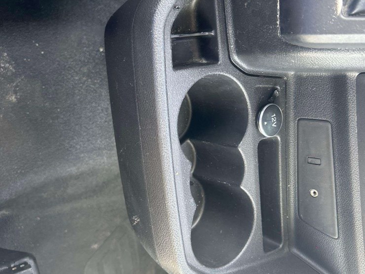 2016-ford-transit-image-35
