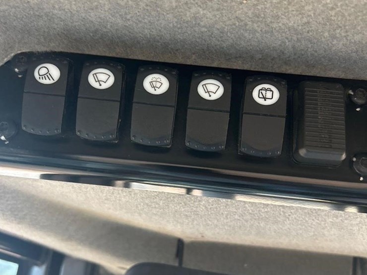 2018-caterpillar-d6n-xl-image-106