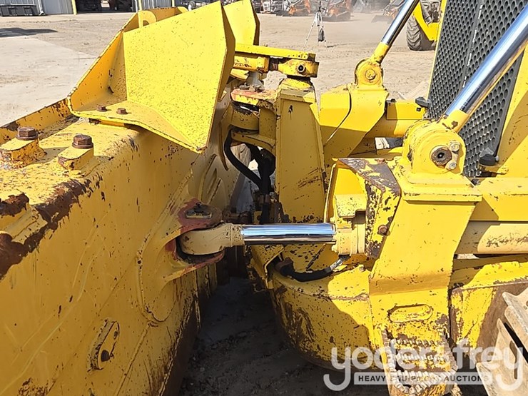 2016-komatsu-d65pxi-18-image-12