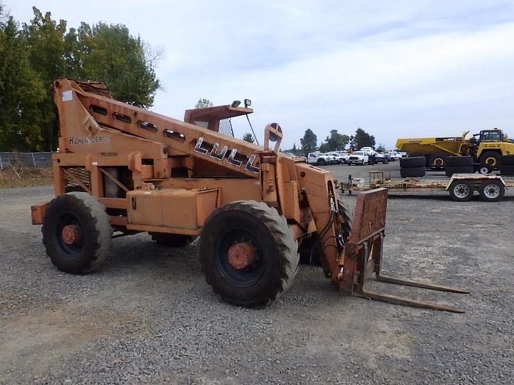 lull-644tt-34-telescopic-reach-lift-image-2