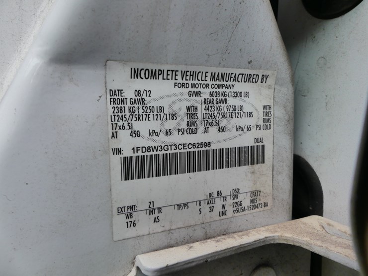 2012-ford-f350-xl-image-16