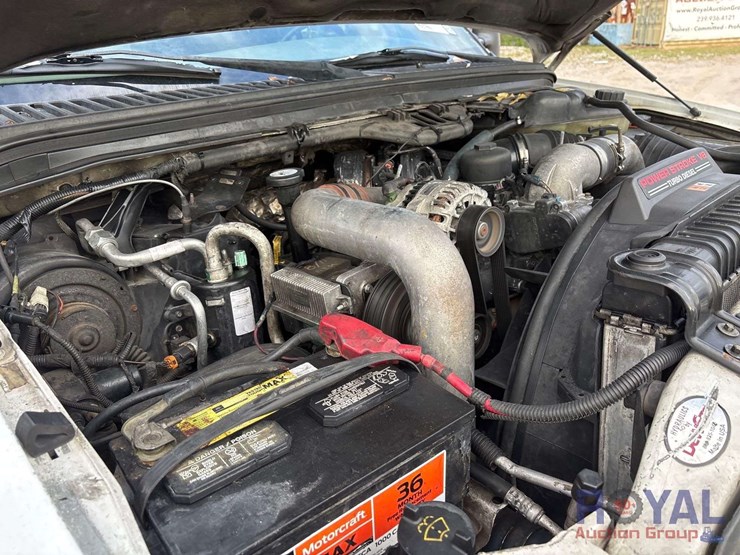 2003-ford-f550-image-15