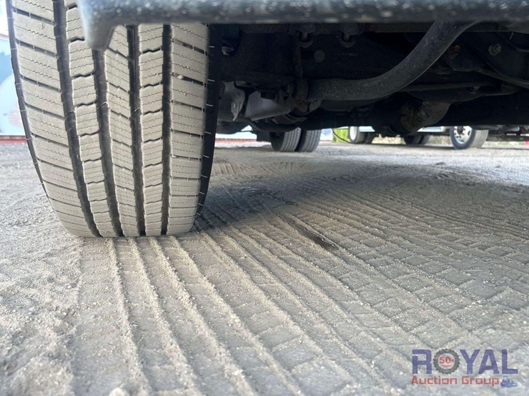 2017-ford-f350-image-28