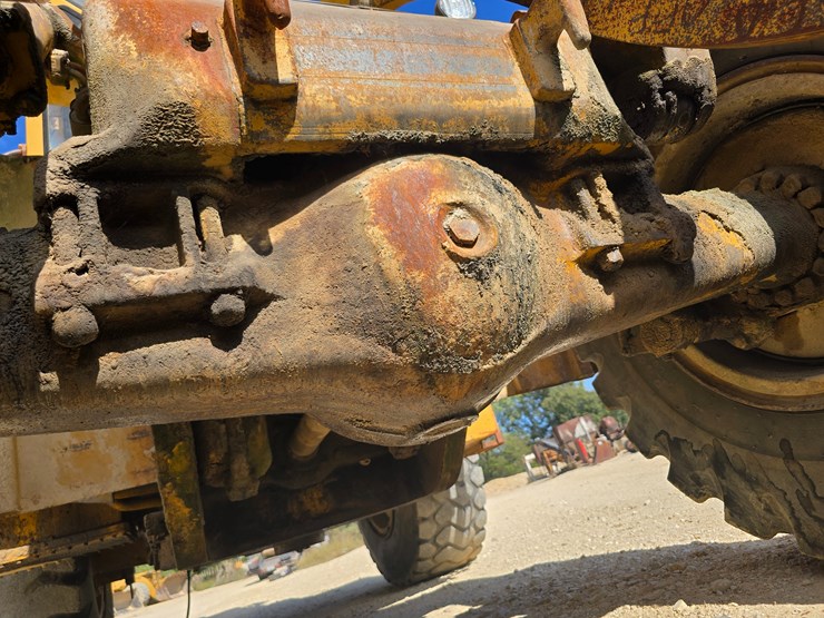 caterpillar-966b-image-47