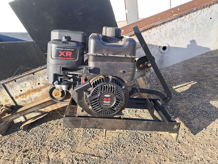 26'-hay-elevator-image-9
