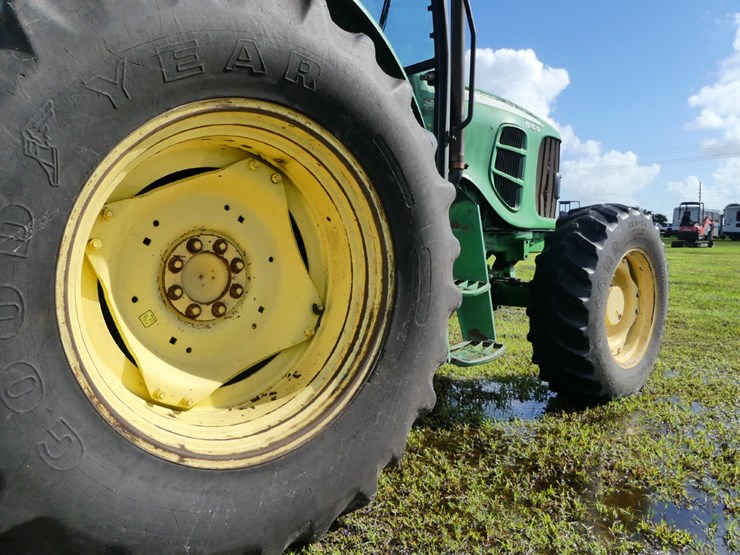 john-deere-6115d-image-7