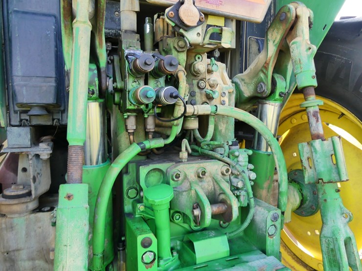 john-deere-7230-image-8