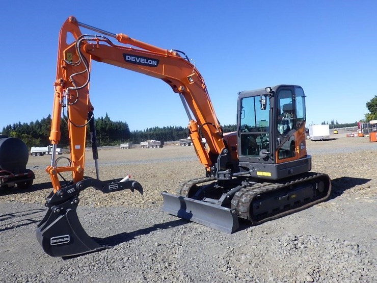 doosan-dx85r-3-image-1