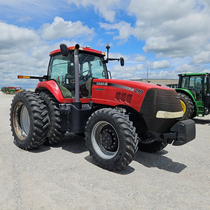 2011 CASE IH MAGNUM 210