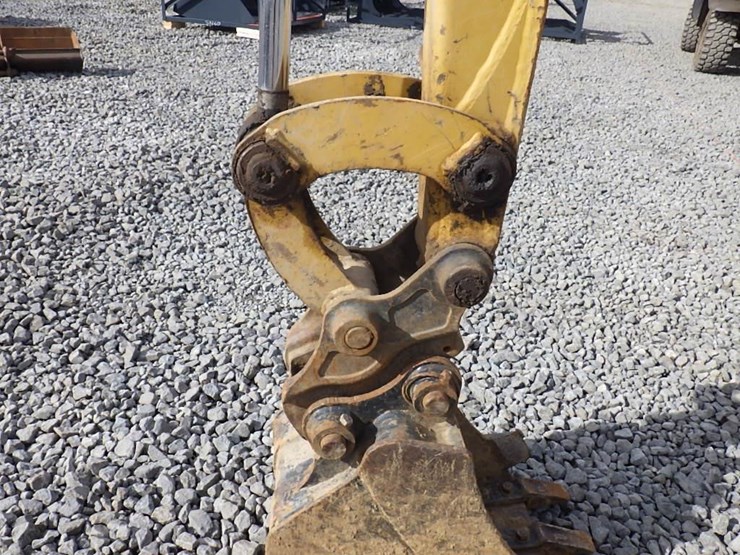 caterpillar-301.7d-cr-image-10