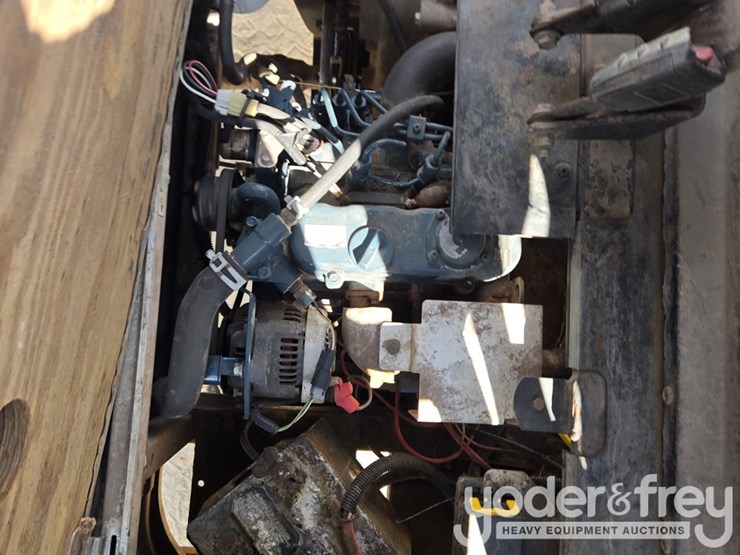 2019-club-car-carryall-1700-image-33