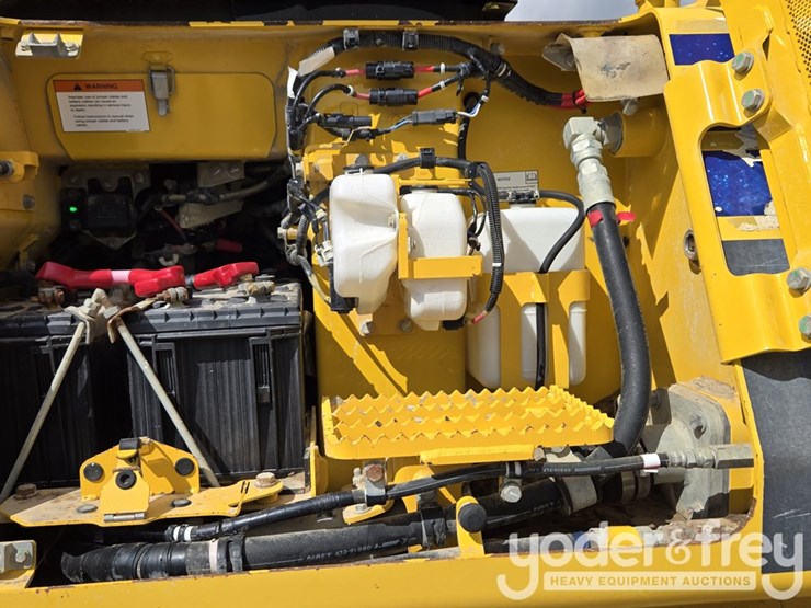 2018-komatsu-d61pxi-24-image-31