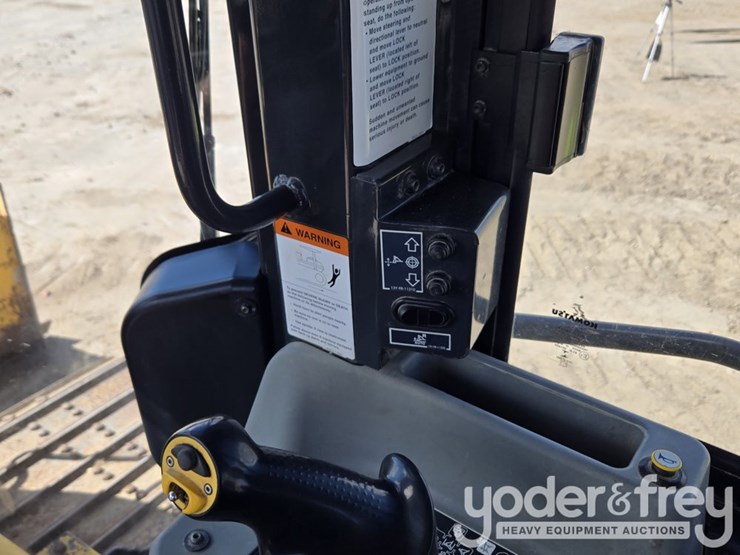 2018-komatsu-d61pxi-24-image-46