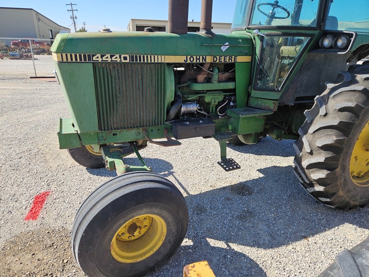 1980-john-deere-4440-image-19