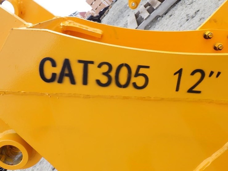 caterpillar-305-image-5