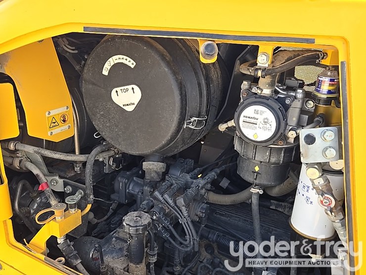 2022-komatsu-d71pxi-24-image-43