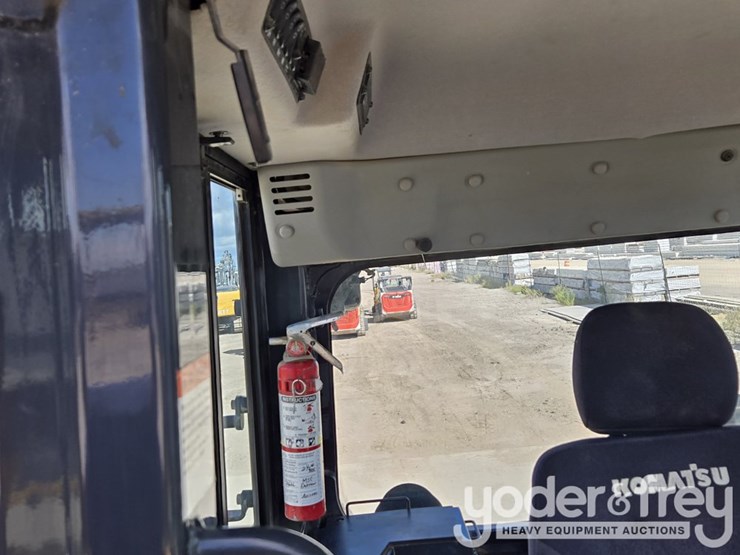 2018-komatsu-d61pxi-24-image-41