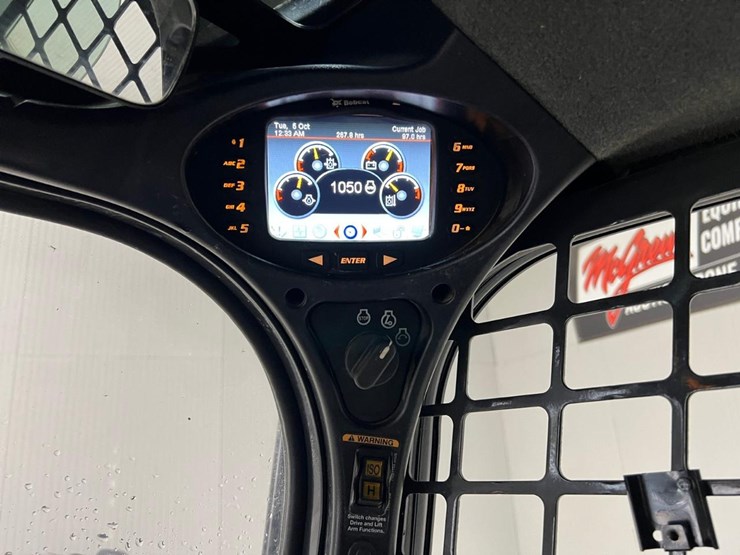 2019-bobcat-t770-image-31