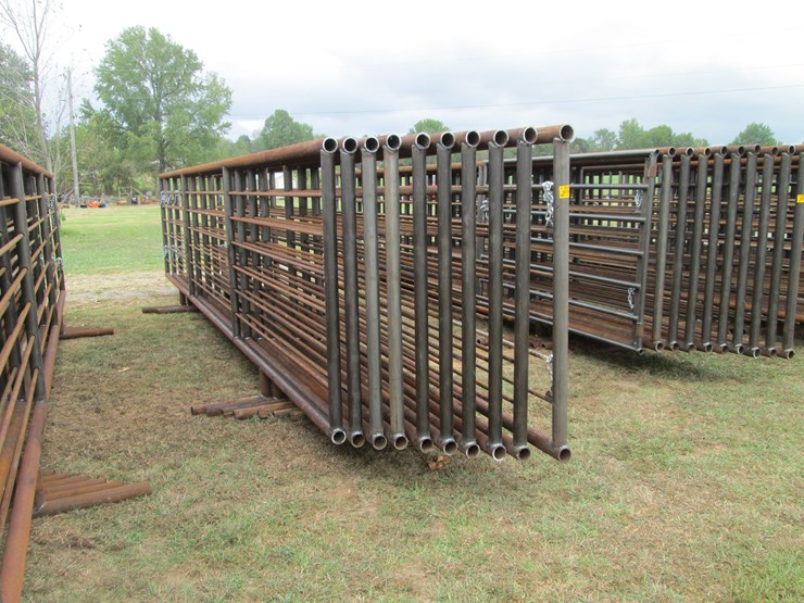 #67-•-(9)-freestanding-panels-&-(1)-gate-inv-#-29821-image-2