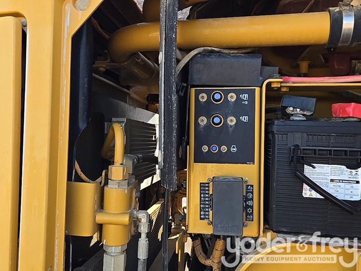 2016-caterpillar-140m3-image-67