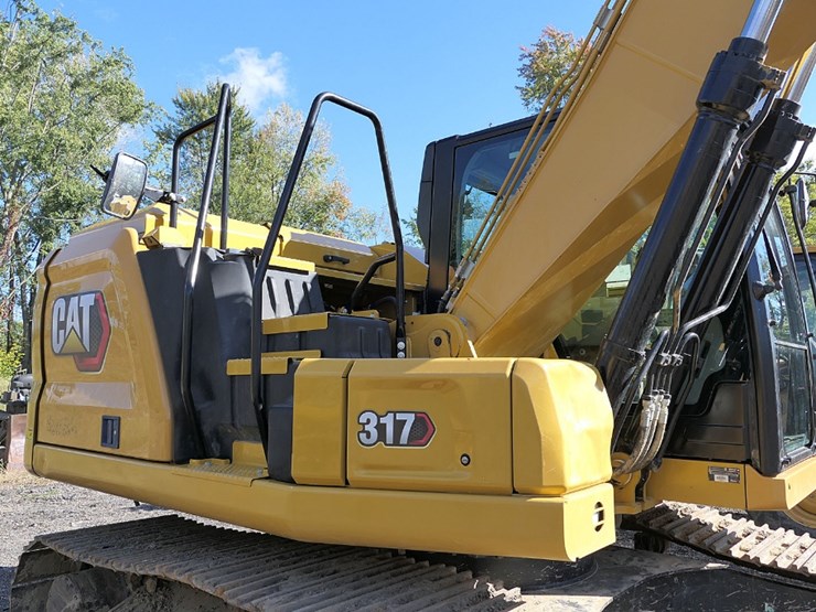 caterpillar-317-image-27
