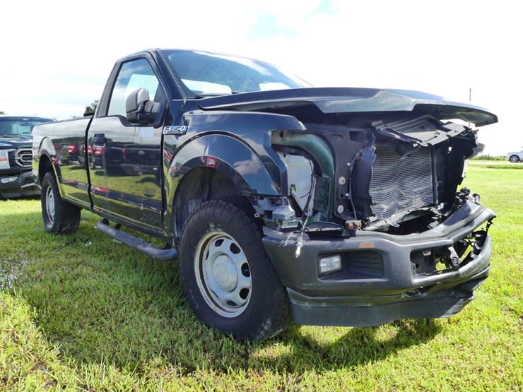 2019-ford-f150-xl-image-2