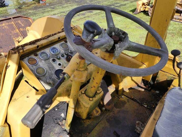 caterpillar-966-image-12