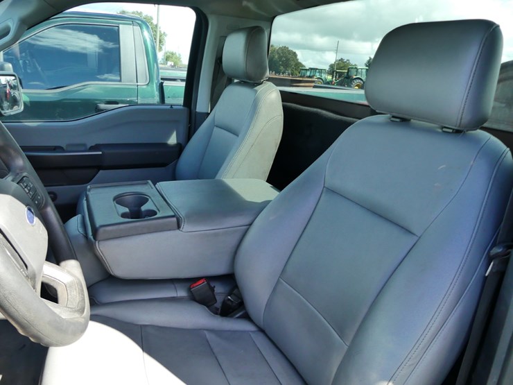 2021-ford-f150-xl-image-8