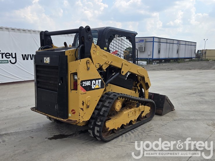 2016-caterpillar-259d-image-5