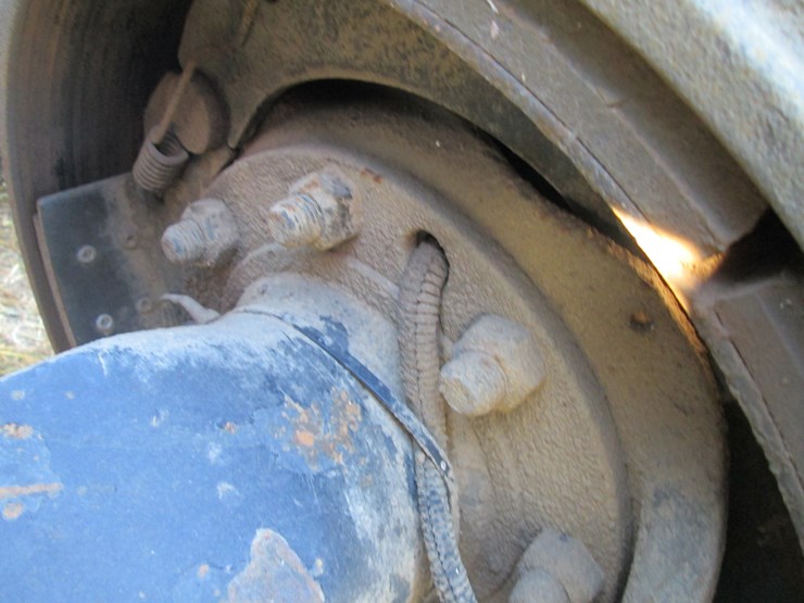 2001-kenworth-t600-image-10