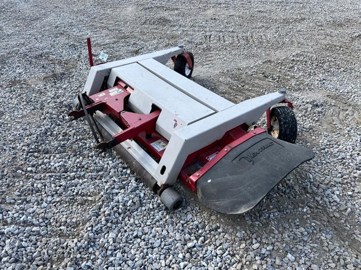 ventrac--60"-hm602-finish-mower-image-5