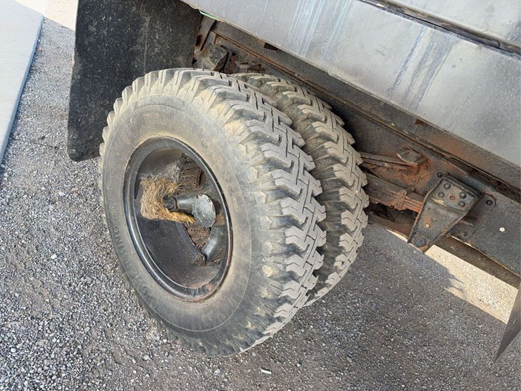 1969-gmc-k6500-grain-truck-image-11