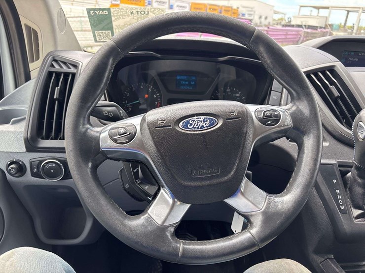 2015-ford-transit-image-9